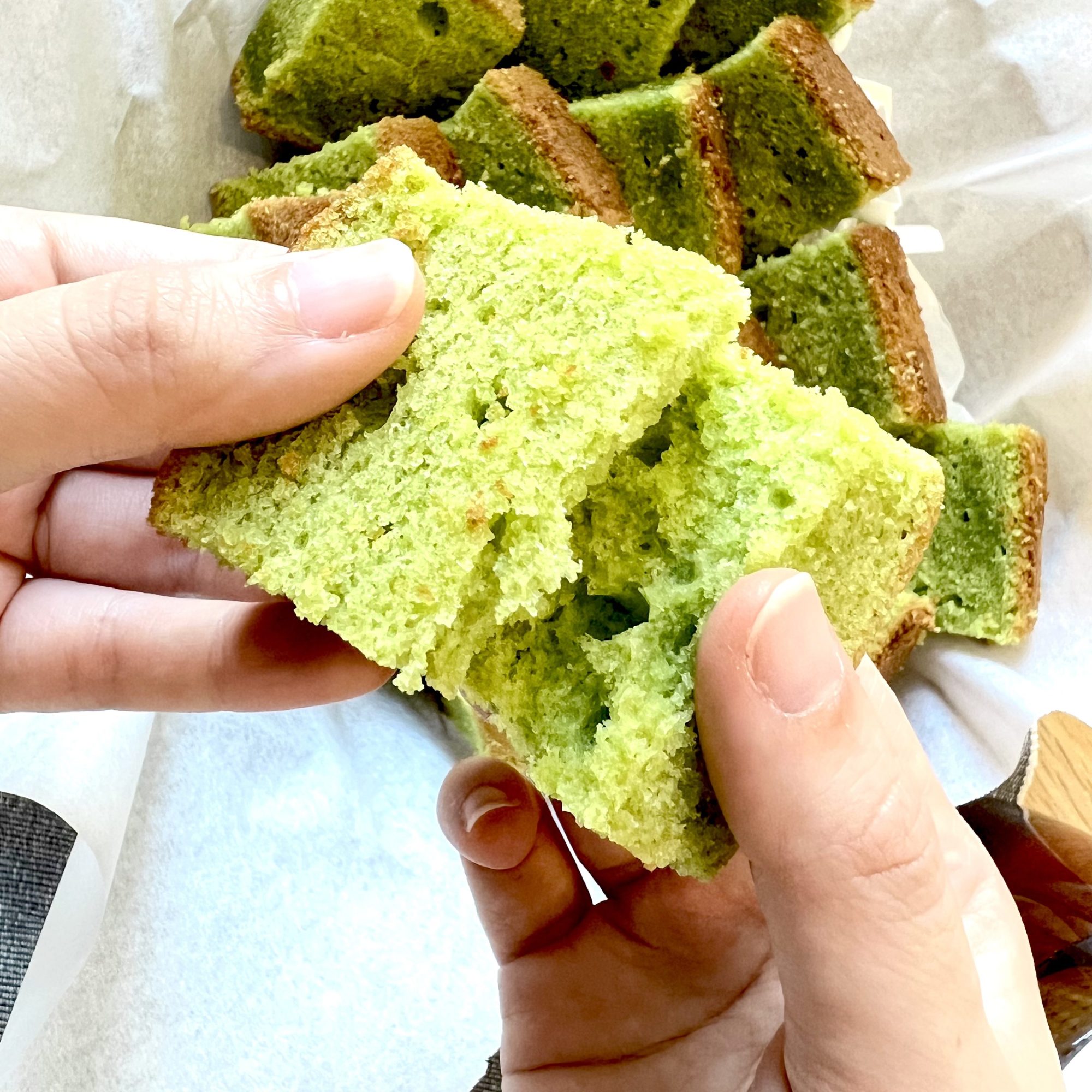 natural-pandan-buttery-cake-no-artificial-flavors-or-colors